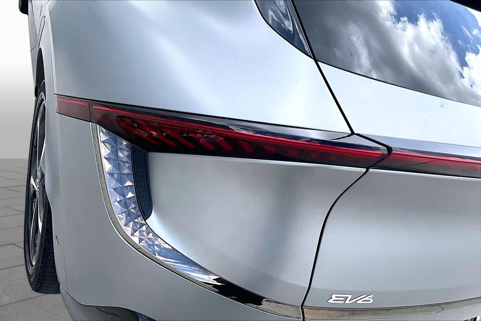 Certified 2023 Kia EV6 GT-Line w/ GT-Line White Seat Package AWD/4WD image 25