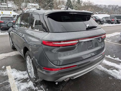 New 2026 Lincoln Corsair Premiere image 9