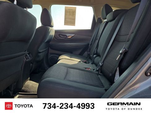 Used 2020 Nissan Rogue S FWD image 20