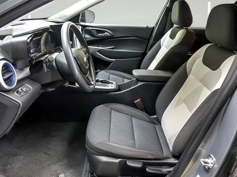 Used 2024 Chevrolet Trax LS w/ Driver Confidence Package image 8