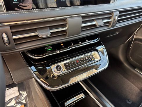 New 2026 Lincoln Corsair Premiere image 22