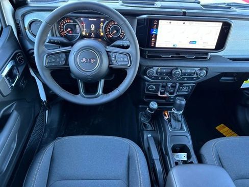 New 2026 Jeep Gladiator Sport AWD/4WD image 18