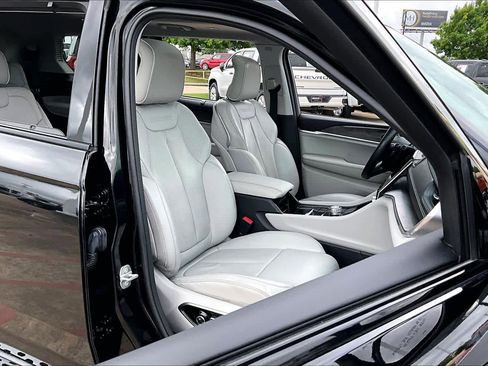 Used 2021 Jeep Grand Cherokee L Overland w/ Luxury Tech Group IV image 9