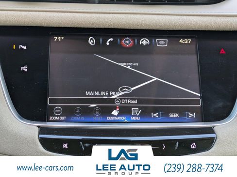 Used 2017 Cadillac XT5 Platinum w/ Driver Assist Package image 27