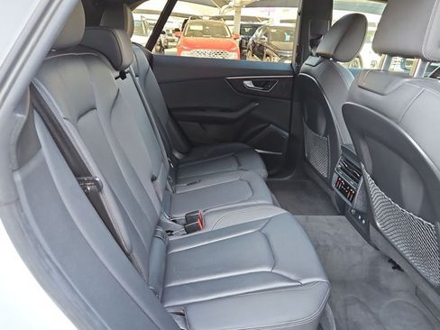Used 2019 Audi Q8 Premium Plus w/ Premium Plus AWD/4WD image 18