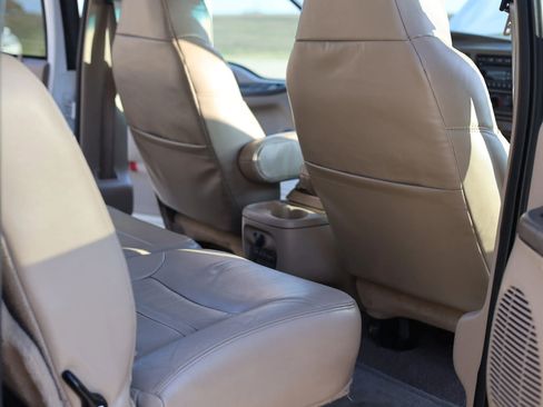 Used 2001 Ford Excursion Limited image 19