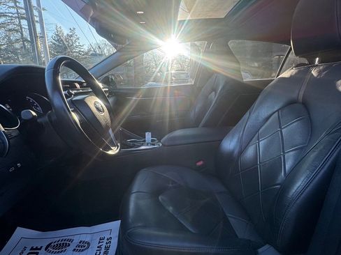 Used 2018 Toyota Camry XLE image 18