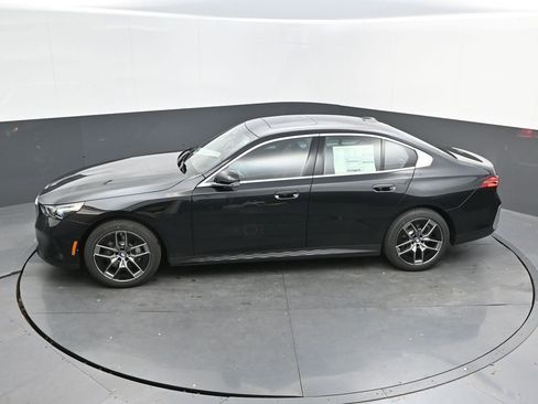 New 2026 BMW 530i w/ Premium Package image 35