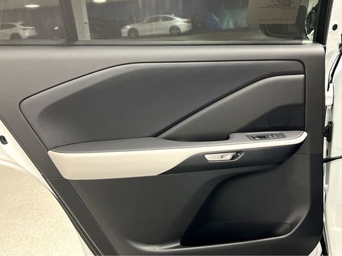 New 2026 Lexus TX 500h AWD image 17