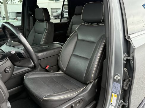 Used 2023 Chevrolet Tahoe Premier AWD/4WD image 7