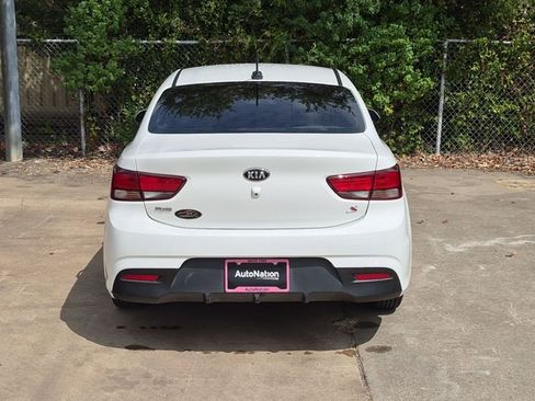 Used 2019 Kia Rio S FWD image 6