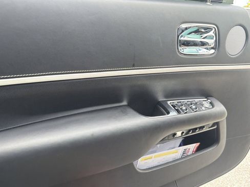 Used 2020 Rolls-Royce Wraith RWD image 22