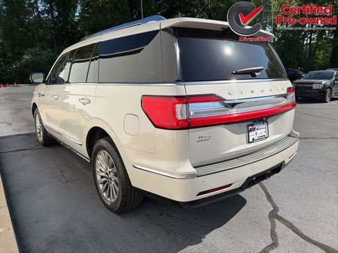 Used 2020 Lincoln Navigator 2WD image 14