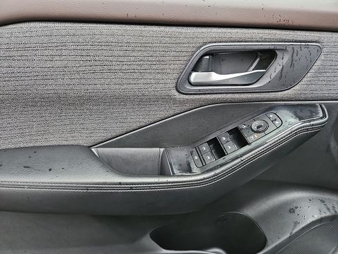 Certified 2023 Nissan Rogue SV image 12