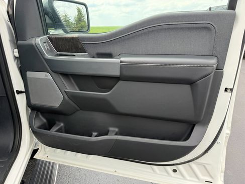 Used 2021 Ford F150 Lariat w/ Equipment Group 502A High image 40