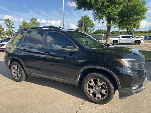 Used 2023 Honda Passport TrailSport image 5