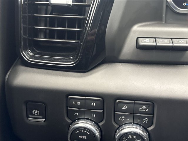 Certified 2026 GMC Sierra 1500 AT4 w/ AT4 Premium Package AWD/4WD image 17