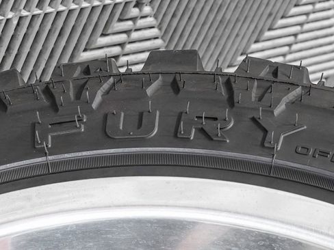 Used 2024 GMC Sierra 2500 AT4 w/ AT4 Preferred Package image 36