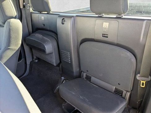 Used 2022 Nissan Frontier S w/ Technology Package image 16