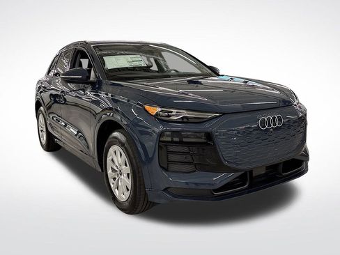 New 2025 Audi Q6 e-tron Premium image 7