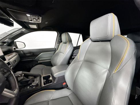 Certified 2025 Toyota 4Runner Trailhunter AWD/4WD image 6