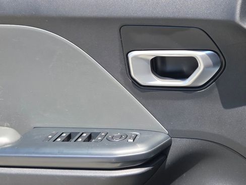 Used 2025 Kia K4 FWD image 27