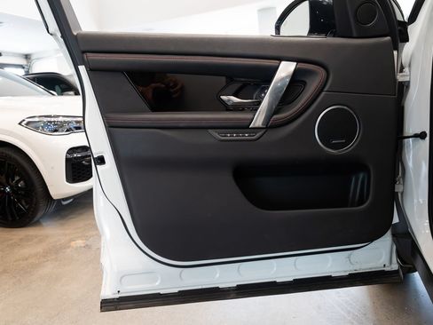 Used 2023 Land Rover Discovery Sport SE R-Dynamic AWD/4WD image 16