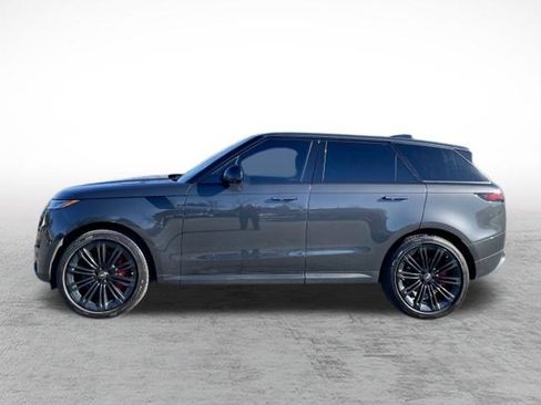 Used 2025 Land Rover Range Rover Sport SE image 8