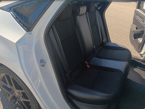 Used 2022 Honda Civic Sport image 15