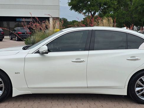 Used 2017 INFINITI Q50 3.0t Premium w/ 3.0T Premium Plus Package RWD image 9