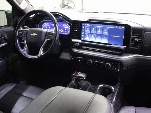 Used 2023 Chevrolet Silverado 1500 LTZ w/ Technology Package AWD/4WD image 22