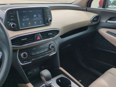 Used 2019 Hyundai Santa Fe SE FWD image 13