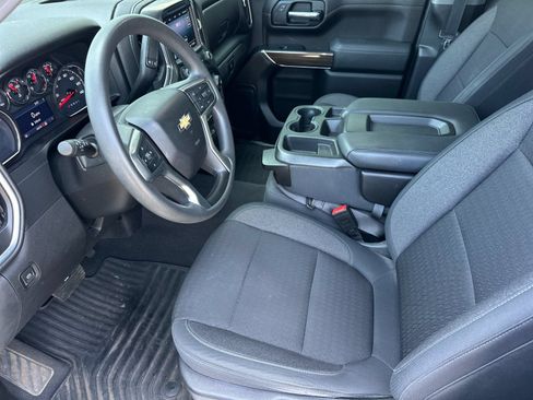 Used 2020 Chevrolet Silverado 1500 LT AWD/4WD image 9