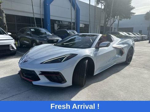 Used 2022 Chevrolet Corvette Stingray Premium Conv w/ Z51 Performance Package RWD image 18