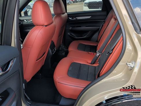 Used 2024 MAZDA CX-5 Carbon Edition image 12