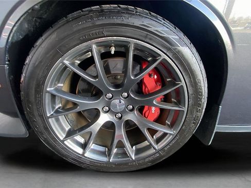 Used 2017 Dodge Challenger SRT w/ Technology Group image 33