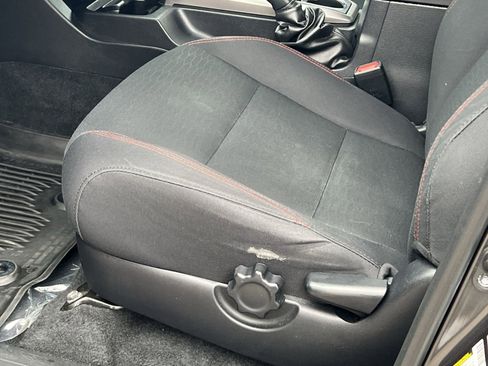 Used 2018 Toyota Tacoma SR5 image 13