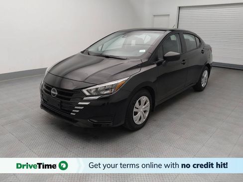 Used 2025 Nissan Versa S w/ Trunk Package FWD image 1
