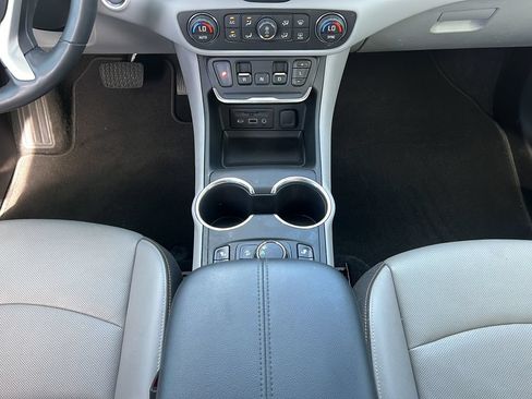 Used 2021 GMC Terrain SLT w/ Infotainment Package II FWD image 15