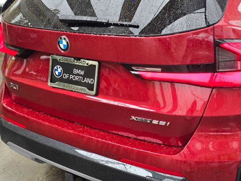 New 2026 BMW X1 xDrive28i AWD/4WD image 13