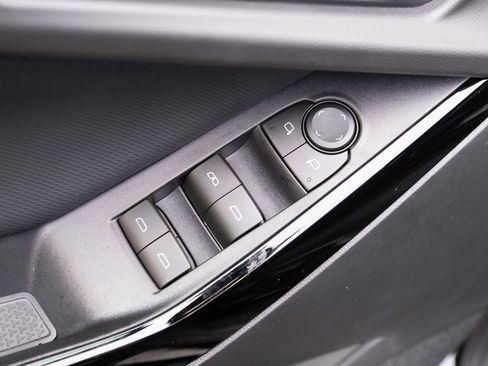 New 2026 Chevrolet Equinox LT AWD/4WD image 13