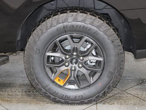 New 2026 Ford Expedition Tremor image 18