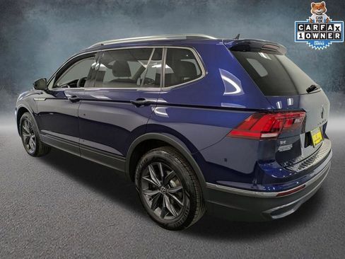 Used 2022 Volkswagen Tiguan SE w/ Panoramic Sunroof Package image 7