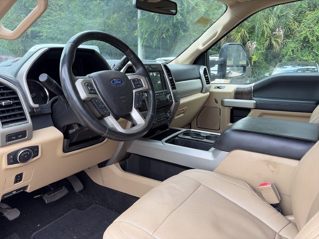 Used 2018 Ford F250 Lariat w/ Lariat Value Package AWD/4WD image 6