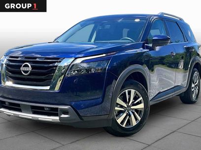 Used 2025 Nissan Pathfinder SL