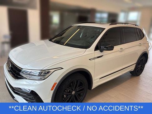 Used 2022 Volkswagen Tiguan SE R-Line FWD image 5