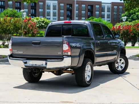 Used 2014 Toyota Tacoma 4x4 Double Cab w/ TRD Off-Road Package image 24