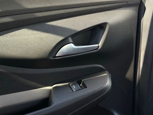 Used 2024 Buick Envista Avenir image 37