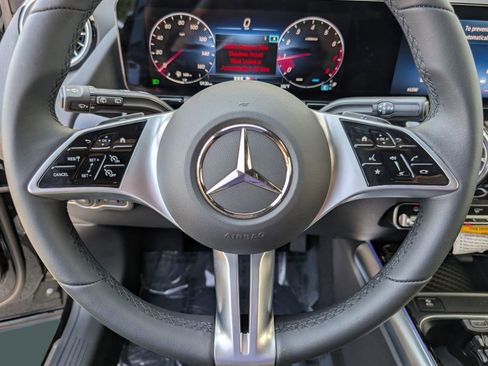 New 2025 Mercedes-Benz GLA 250 4MATIC image 15