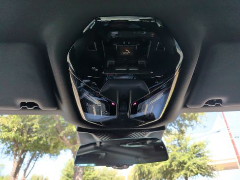 Used 2026 BMW i5 eDrive40 w/ Premium Package RWD image 33